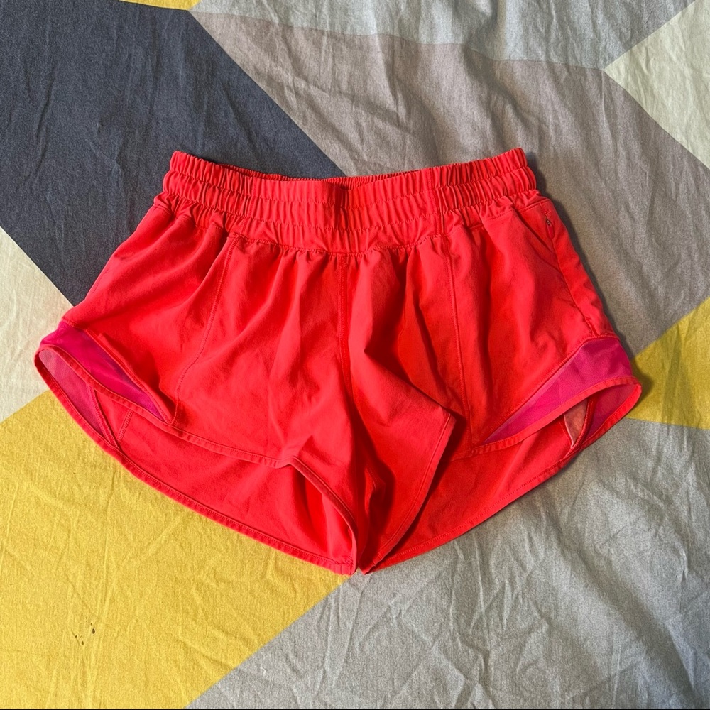 Hotty hot shorts Razzle size 4